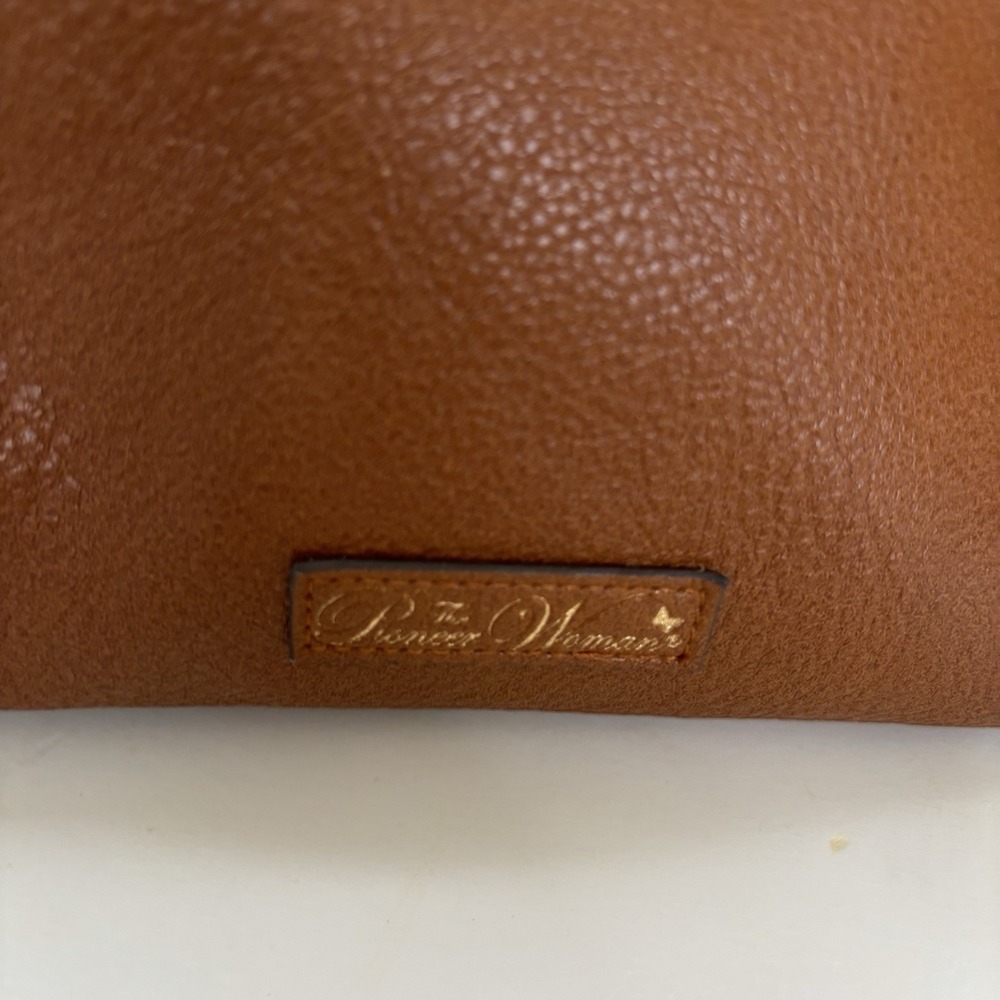 Pioneer Woman Large Faux Leather Shoulder Bag Purse -Missing Crossbody Strap‎ - Picture 2 of 10